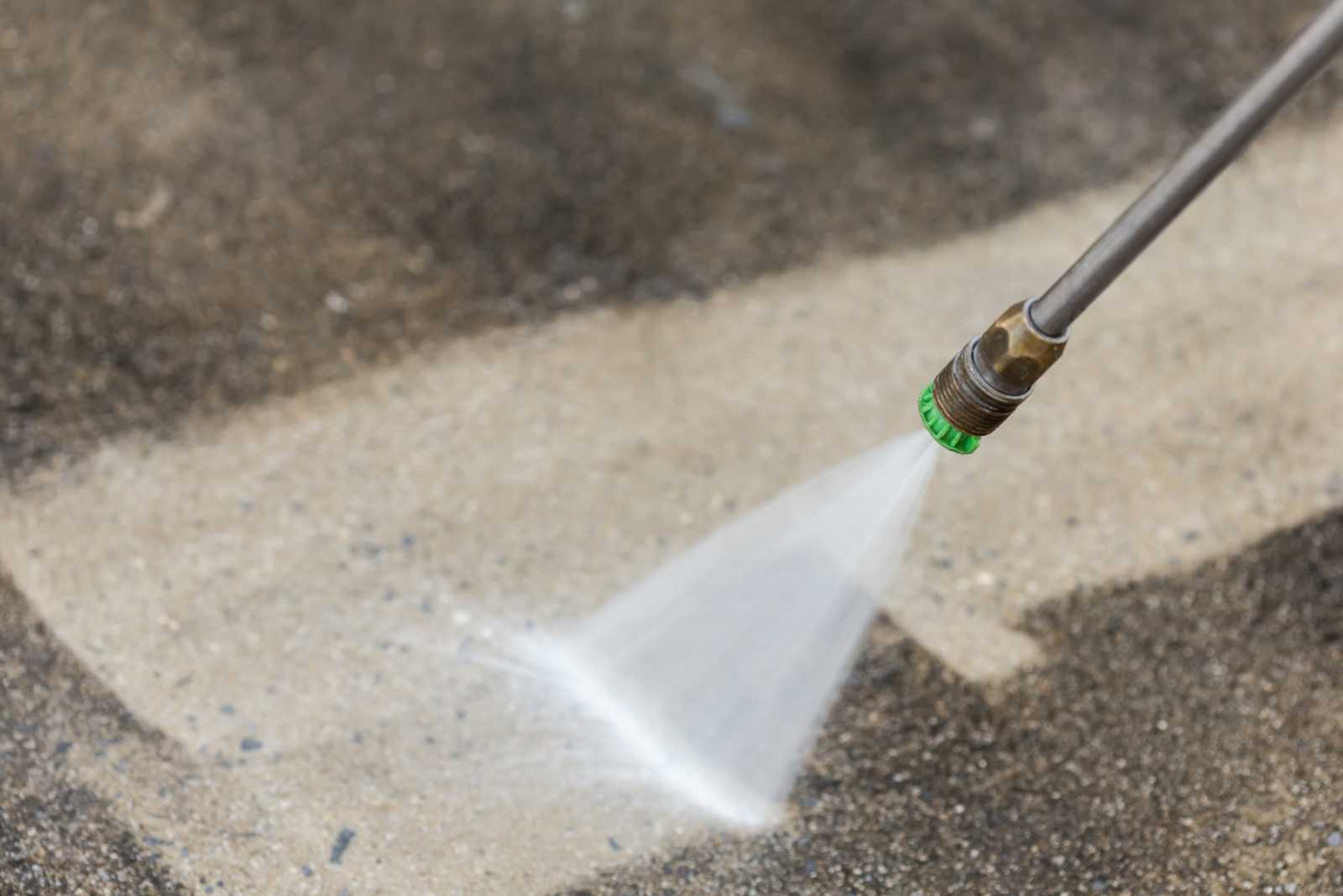 Driveway pressure washing Kansas City